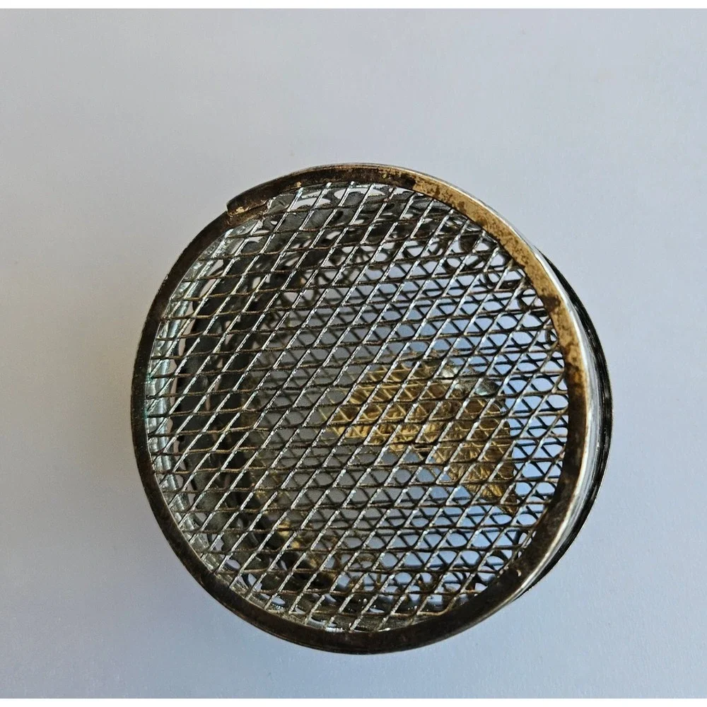Vintage Metal Vanity Trinket Box Silver‎ Tone Dresser Powder Jar Round Rose Lid